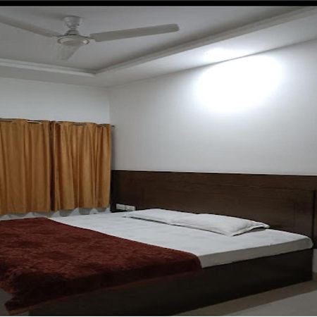 Supreme Guest House By Wb Inn Agra  Exteriör bild