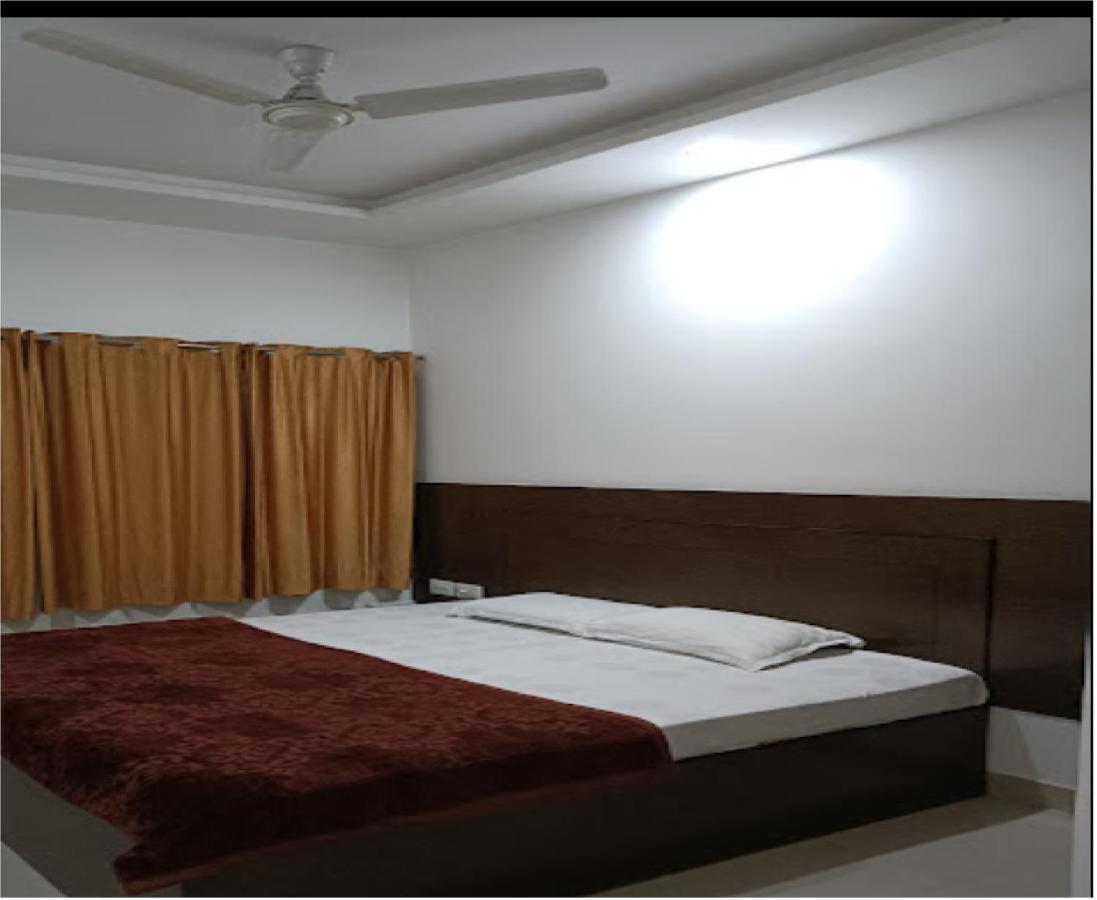 Supreme Guest House By Wb Inn Agra  Exteriör bild