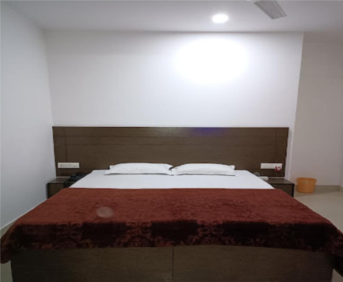 Supreme Guest House By Wb Inn Agra  Exteriör bild