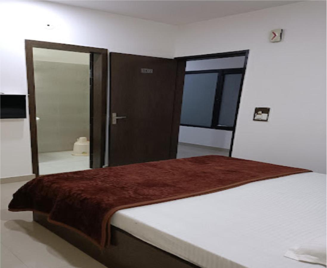 Supreme Guest House By Wb Inn Agra  Exteriör bild